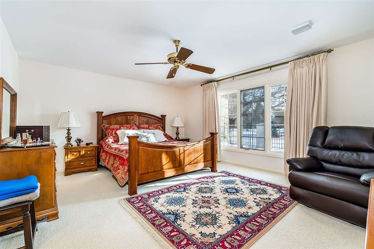 Before_MasterBedroom_Bunting Before_MasterBedroom_Bunting